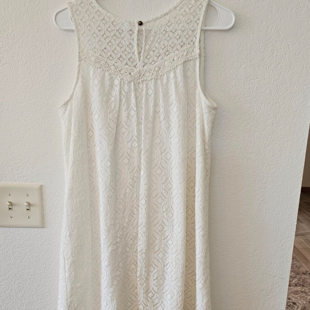 XHILARATION Womens Size XL Creamy White Lace Dress with Lining Sleeveless